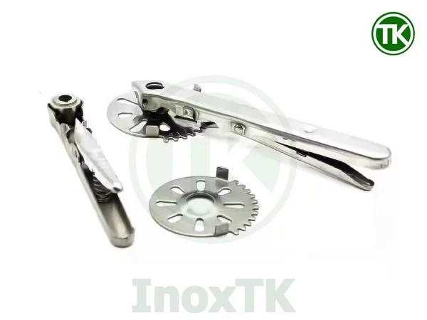 Phần tay kẹp có đĩa định vị giúp điều tiết dễ dàng hơn