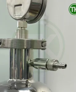 Van xả khí và đồng hồ đo áp suất của bình lọc vi sinh inox