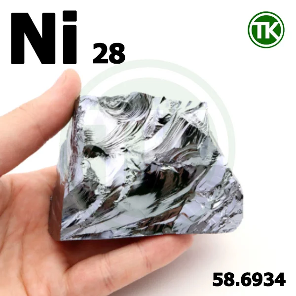 Biến động từ chi phí nguyên liệu như niken và crom là một trong những yếu tố ảnh hưởng đến giá ống inox vi sinh 2026