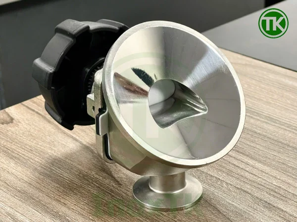 Van màng xả đáy vi sinh sử dụng chất liệu teflon để đảm bảo khả năng chống chịu hoá chất. Được lắp đặt chủ yếu trong các hệ thống dược phẩm