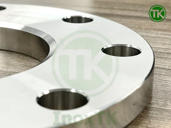 Kích thước PCD, số lỗ bu lông, độ dày của mặt bích BS PN10 tương tự như mặt bích DIN PN10