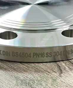 Thông số được khắc rõ ràng trên thân của mặt bích mù inox tại Inox TK
