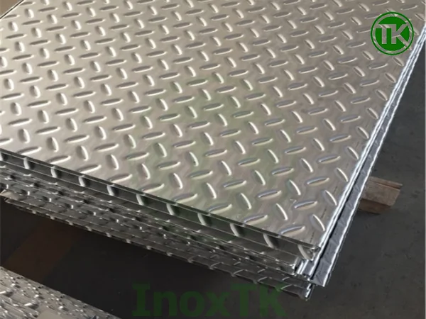 Tấm inox 304 chống trượt là gì?