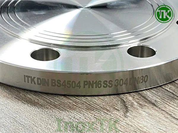 Vì sao nên dùng mặt bích mù thay vì hàn bịt cố định?