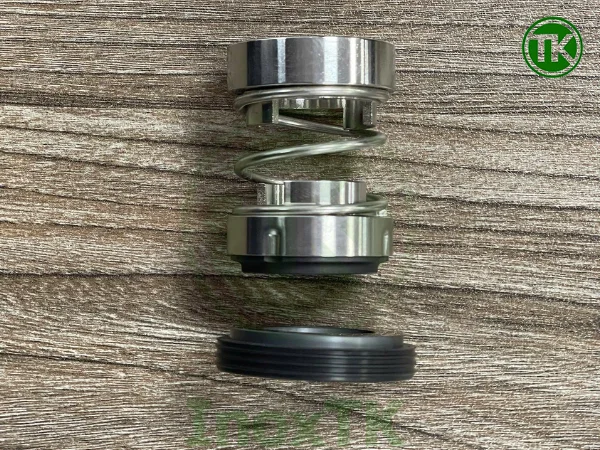 Phớt cơ khí trong bơm ly tâm inox vi sinh là gì?