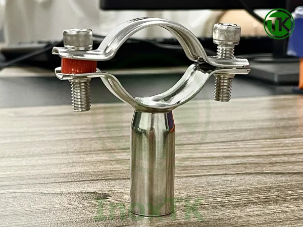 Đai kẹp đỡ ống có tác dụng gì trong hệ thống đường ống?
